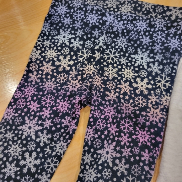 Baby girl pants bundle size 12 months - Picture 3 of 8